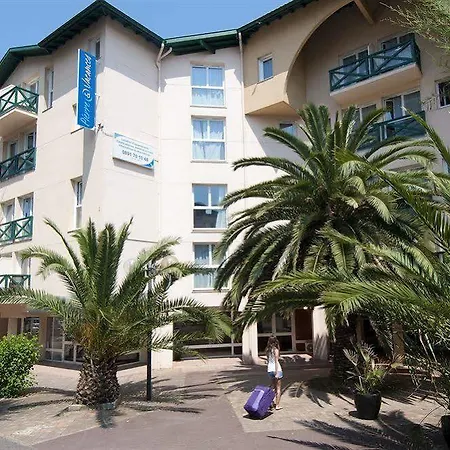 Pierre & Premium Haguna 4* Biarritz