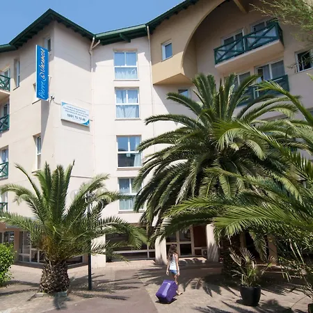 Pierre & Premium Haguna Aparthotel