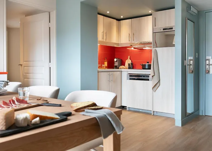 Pierre & Premium Haguna Μπιαρίτζ