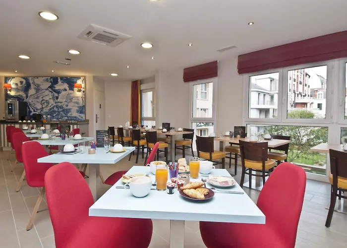 Pierre & Premium Haguna Ξενοδοχείο με διαμερίσματα