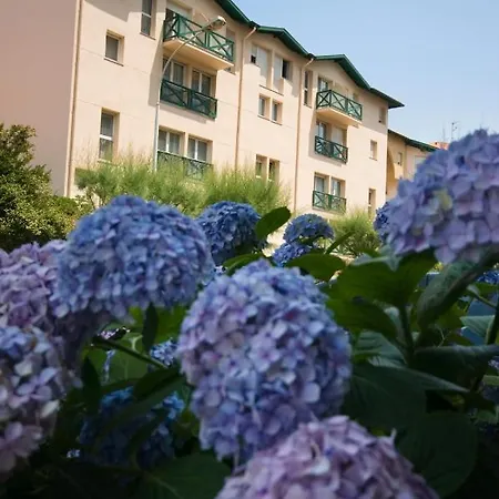Pierre & Premium Haguna Aparthotel 4*