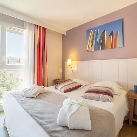 Pierre & Premium Haguna Aparthotel