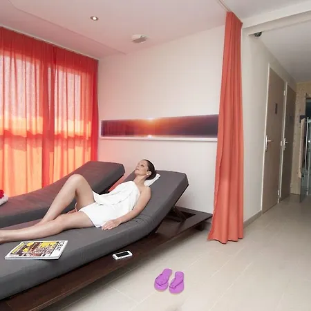 Pierre & Premium Haguna Aparthotel 4*