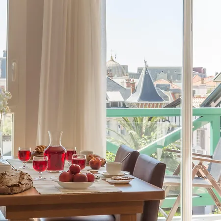 Lägenhetshotell Pierre & Premium Haguna