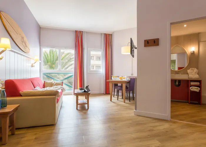 Pierre & Premium Haguna Hotel apartamentowy