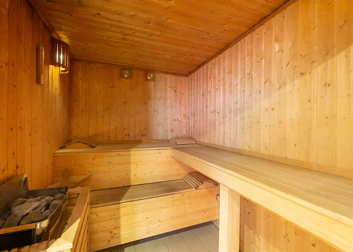 Hotel apartamentowy Pierre & Premium Haguna 4*